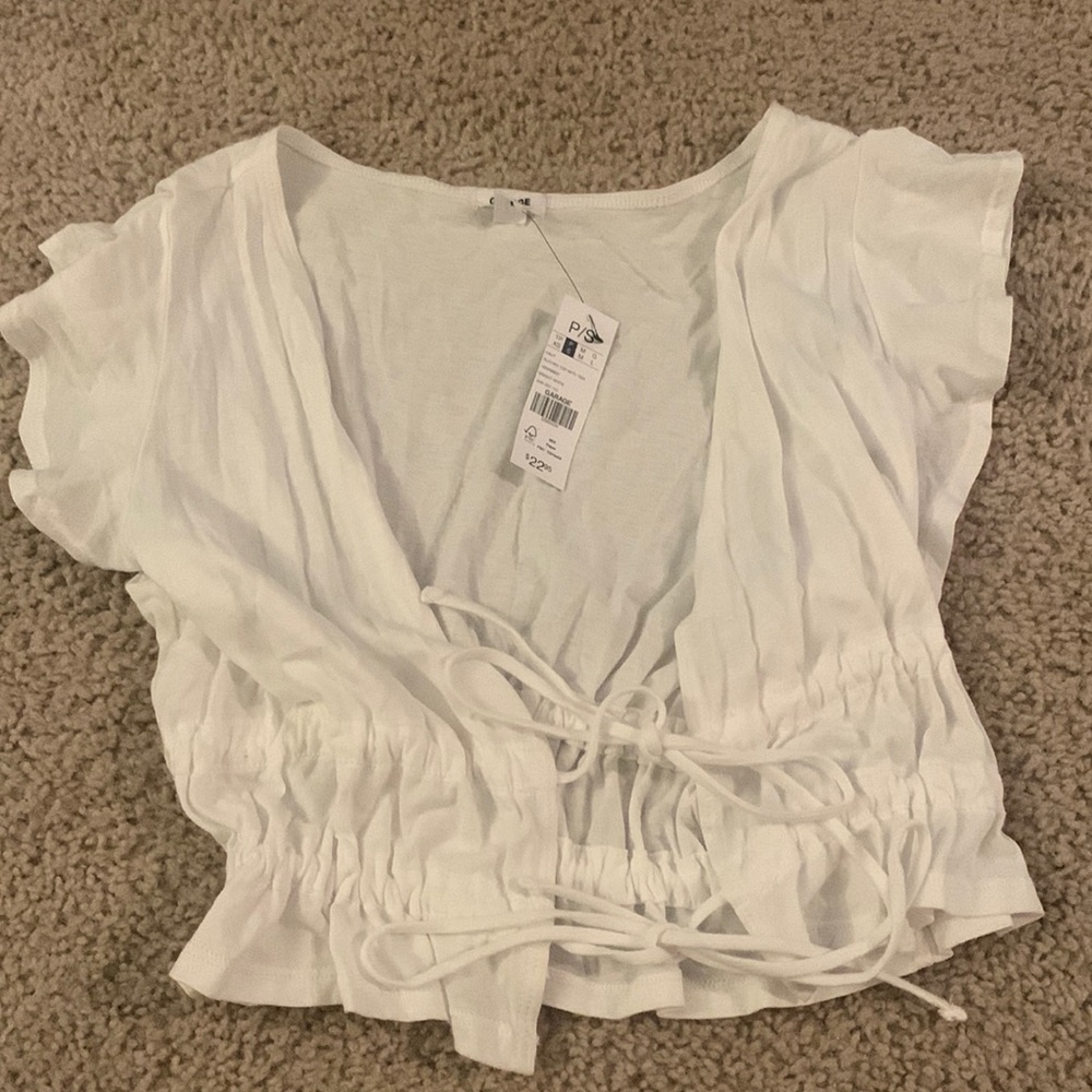 Small white open double tie top from Garage
